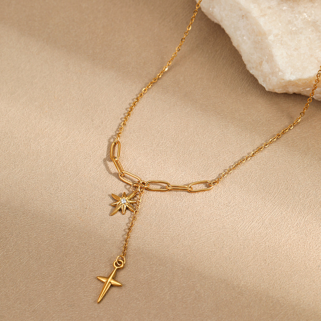 Minimalist lock-style chain with diamond-encrusted eight-pointed star necklace