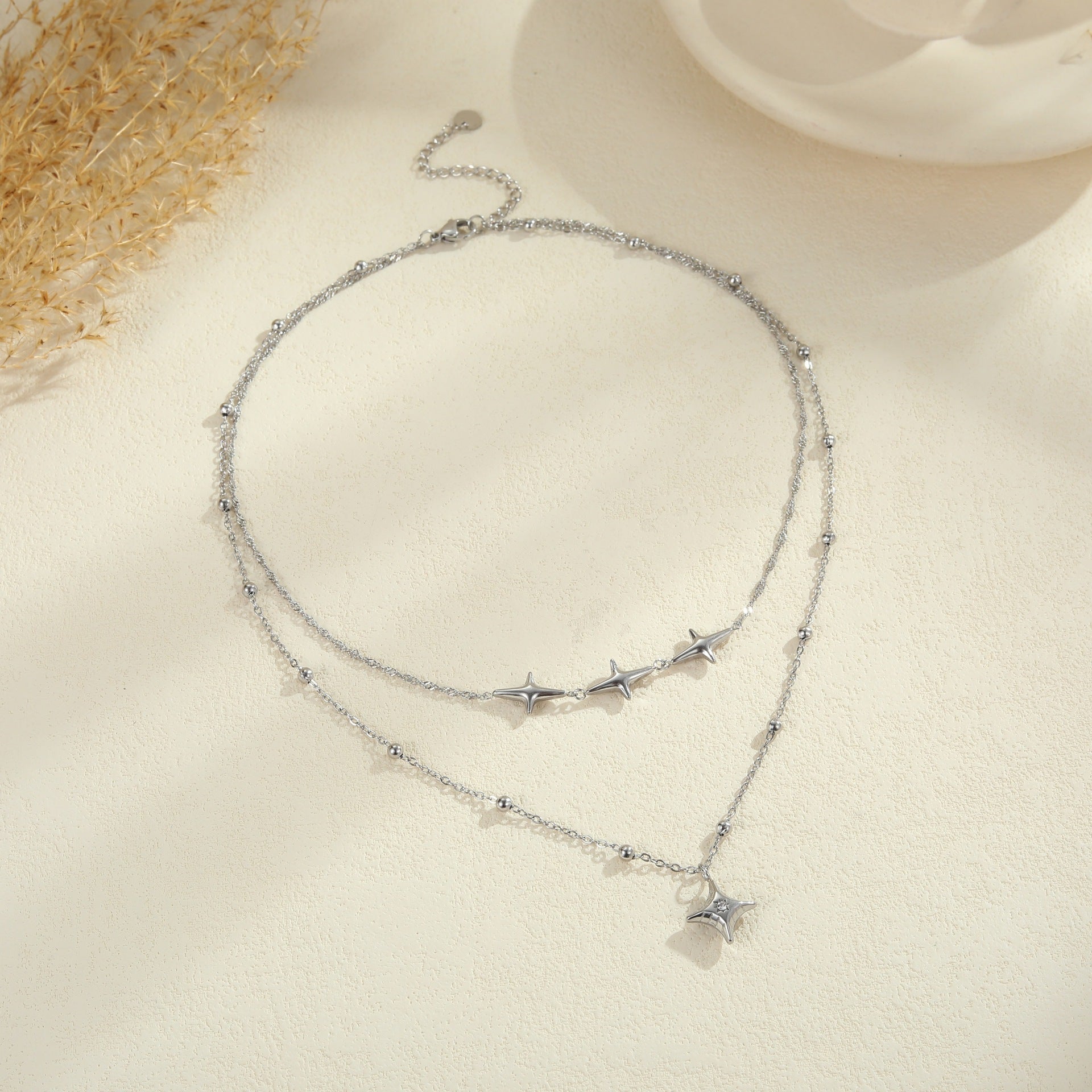 Double-layered, elegant, and luxurious collar chain