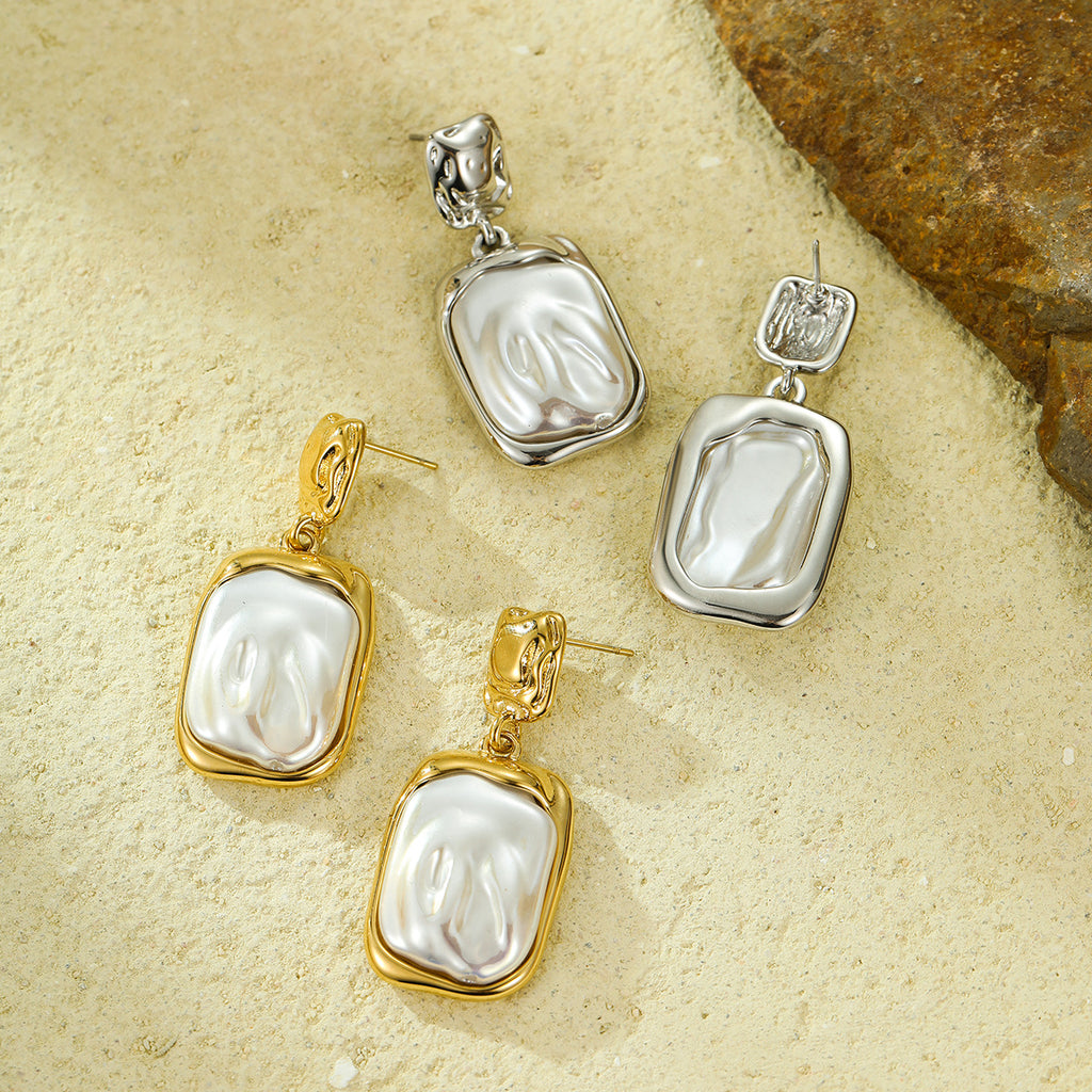 Baroque Pearl Geometric Pendant Earring