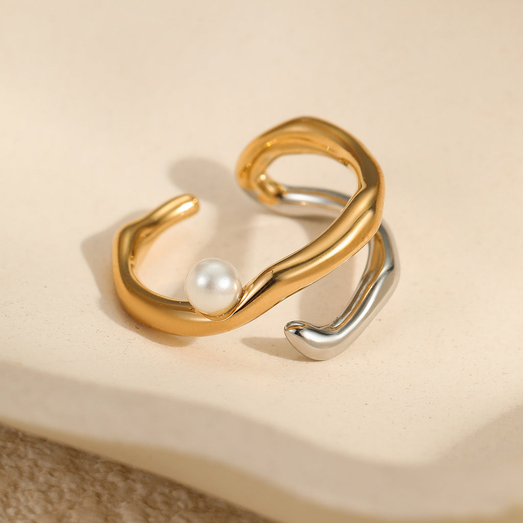 Geometric, irregular-shaped ring design