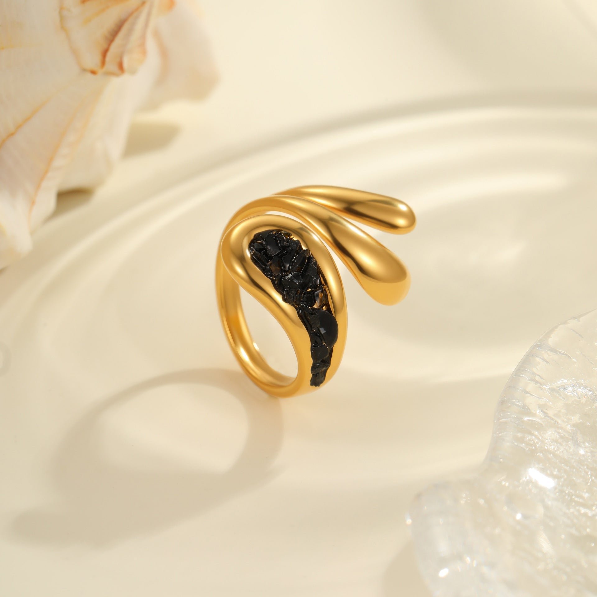 Retro-style natural stone titanium steel ring