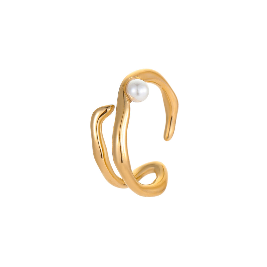 Geometric, irregular-shaped ring design